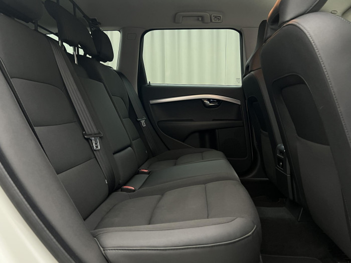 Volvo XC70 D4 AWD NAVIGACE AUT CZ 2.4 d