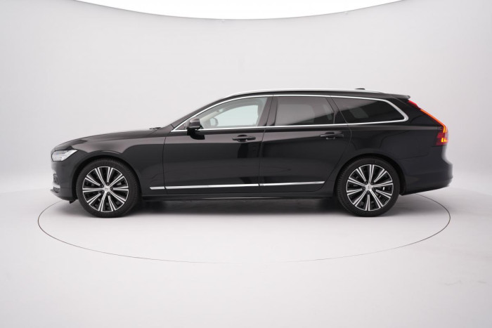 Volvo V90 B4 ULTIMATE BRIGHT REZERVACE