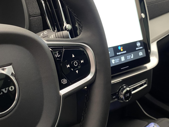 Volvo XC90 B5 AWD BLACK EDITION ULTRA 7 2.0 Edition