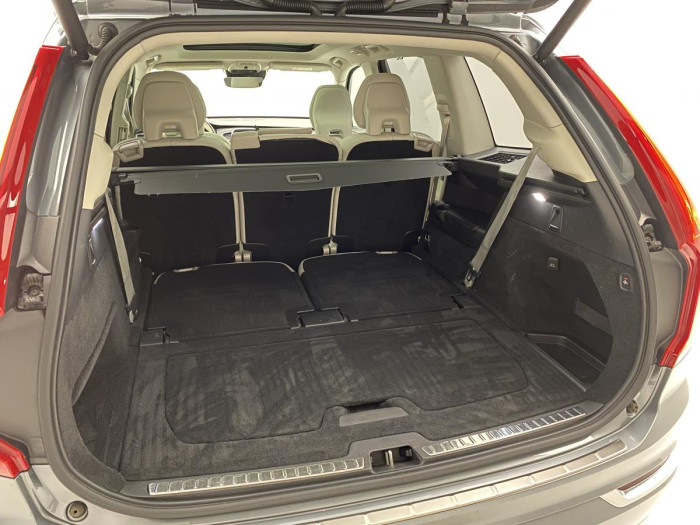 Volvo XC90 D5 AWD INSCRIPTION REZERVACE 2.0 d
