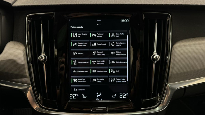 Volvo V90 T6 RECHARGE AWD REZERVACE