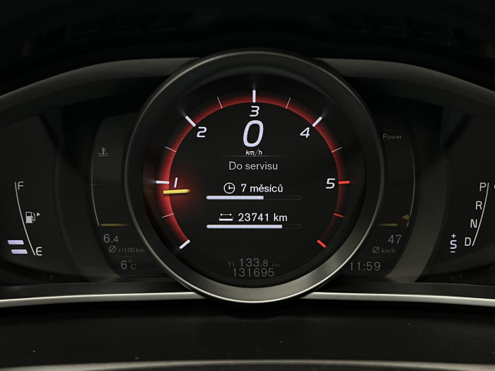 Volvo V40 D3 MOMENTUM AUT CZ 2.0 d Momentum