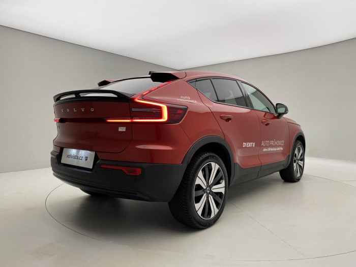 Volvo C40 PURE ELECTRIC TWIN ENGINE PLUS Plus
