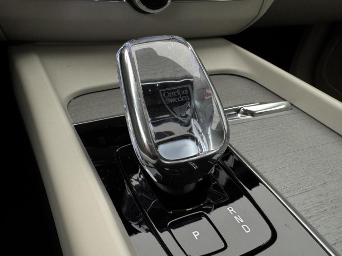 Volvo XC60 B5 AWD DARK ULTRA CZ 1.maj