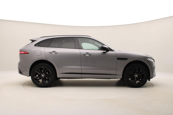 Jaguar F-Pace D300 R-DYNAMIC HSE REZERVACE 3.0 d Dynamic