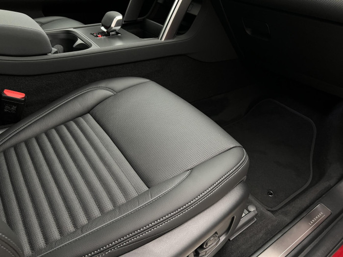 Land Rover Discovery Sport D200 DYNAMIC SE AWD Aut 2.0 d Dynamic SE