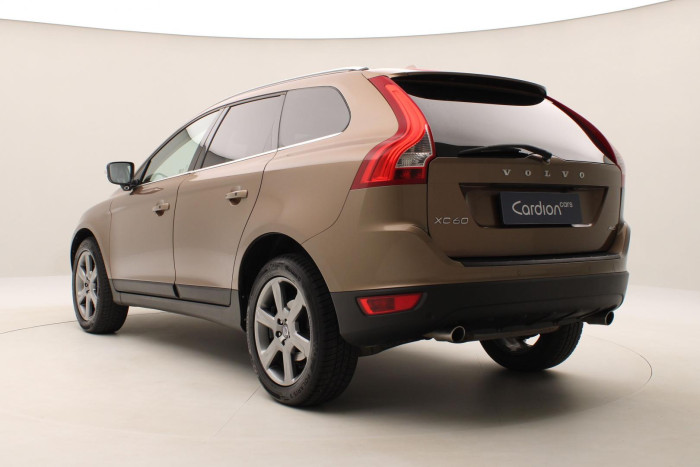 Volvo XC60 D5 AWD SUMMUM AUT CZ POLESTAR 2.4 d Summum