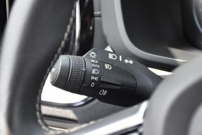 Volvo XC60 B5 AWD R-Design AUT 1.maj.