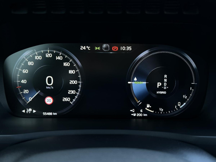 Volvo XC90 T8 AWD R-DESIGN 7MÍSTNÁ Aut