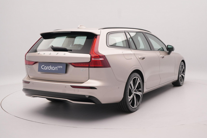 Volvo V60 B4 AUT DARK PLUS