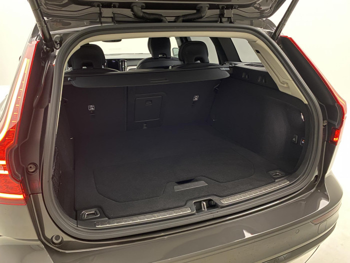 Volvo V60 CC B5 AWD PLUS BRIGHT AUT