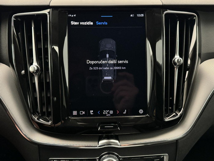 Volvo XC60 B4 AWD PLUS DARK AUT