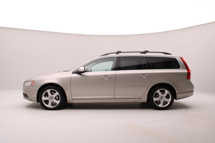 Volvo V70 D5 AWD SUMMUM AUT CZ 2.4 d Summum