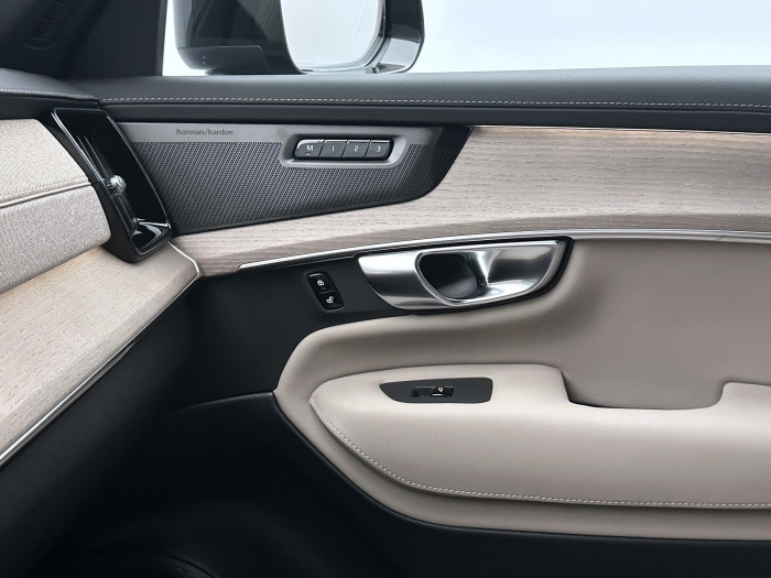 Volvo XC90 B5 AWD AUT DARK PLUS 7míst