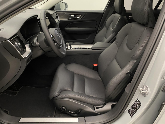 Volvo V60 CC B5 AWD PLUS AUT 1.maj