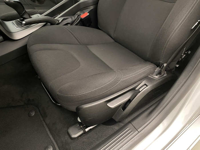 Volvo V40 D2 ES 2.0D 88kW TAŽNÉ 2.0 d d