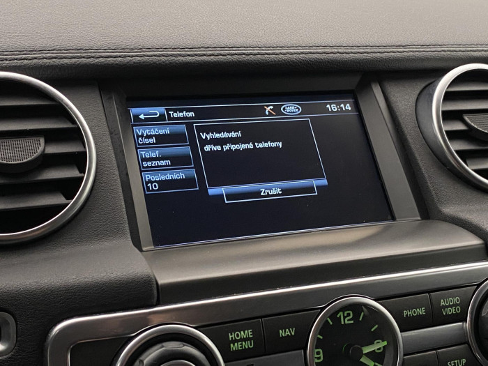 Land Rover Discovery 3.0 TDV6 S AWD REZERVACE