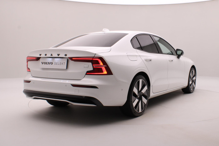 Volvo S60 T6 AWD PLUS DARK REZERVACE
