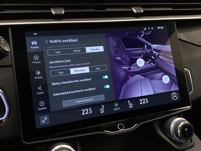 Lynk & Co 01 PHEV DCT AUT 1.maj