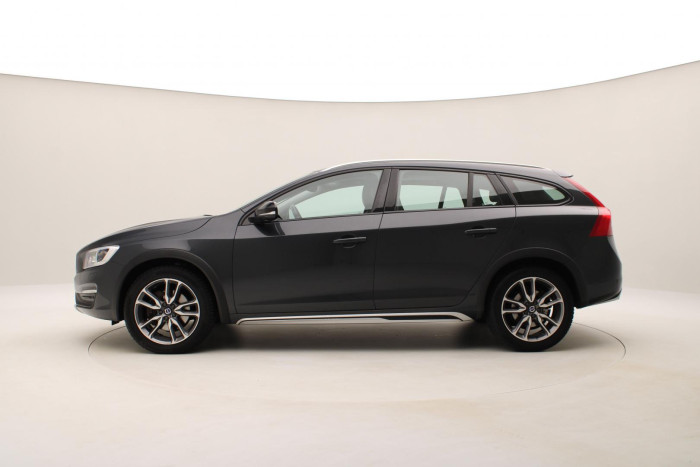 Volvo V60 CC D4 AWD SUMMUM AUT 2.4 d CC CC Summum