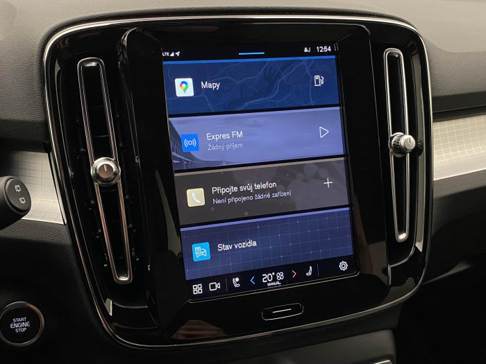 Volvo XC40 B5 AWD PLUS AUT REZERVACE