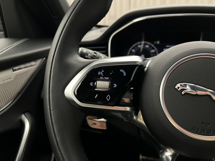 Jaguar F-Pace D300 AWD R-DYNAMIC SE AUT 3.0 d Dynamic SE