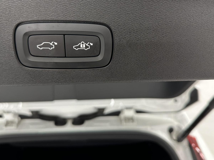 Volvo V60 T5 MOMENTUM POLESTAR REZERVACE 2.0 Momentum