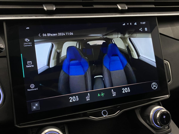 Lynk & Co 01 PHEV DCT AUT 1.maj. REZERVACE