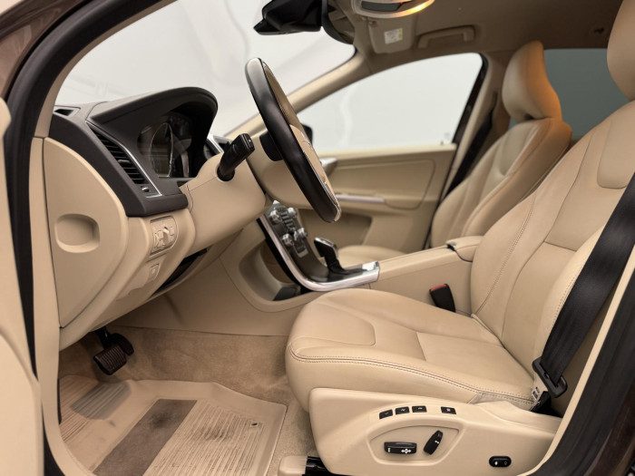 Volvo XC60 D4 AWD SUMMUM AUT 2.4 d Summum