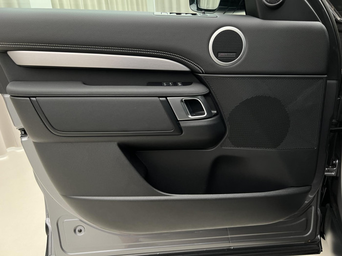 Land Rover Discovery D250 R-DYNAMIC SE AWD AUT 3.0 d Dynamic SE