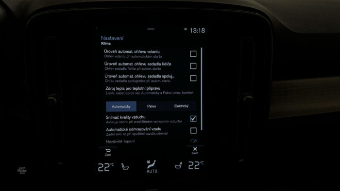 Volvo XC40 T5 TWIN ENGINE REZERVACE