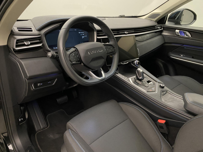 Lynk & Co 01 HEV DCT AUT 1.maj