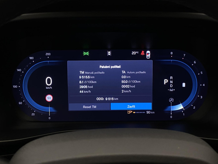 Volvo XC40 B4 DARK PLUS AUT CZ