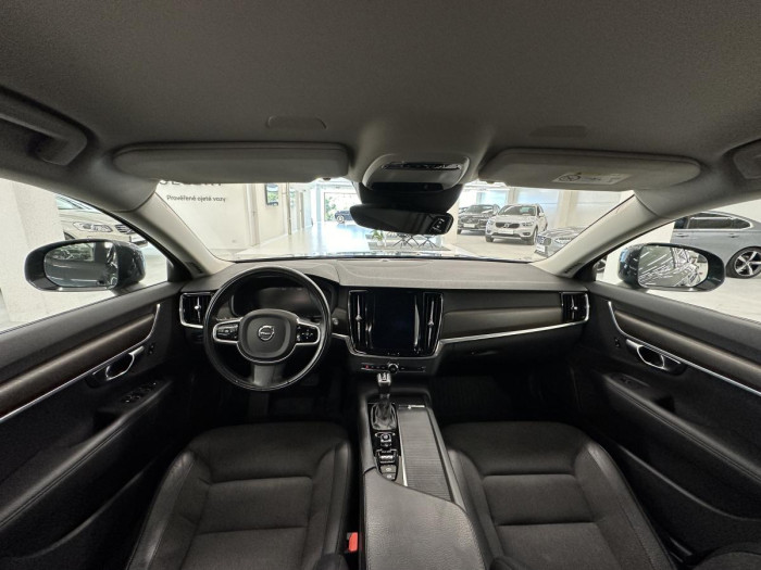 Volvo V90 CROSS COUNTRY T5 REZERVACE