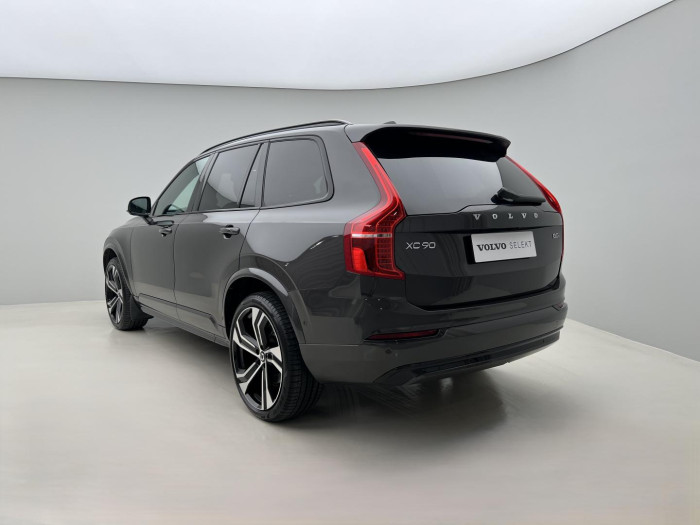 Volvo XC90 B5 AWD ULT. DARK 7MÍSTNÁ Aut