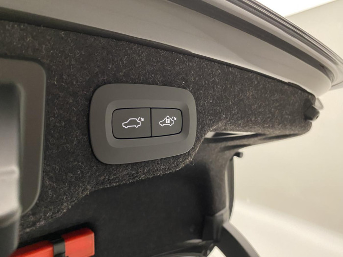 Volvo S90 B6 AWD INSCRIPTION AUT 1.maj.