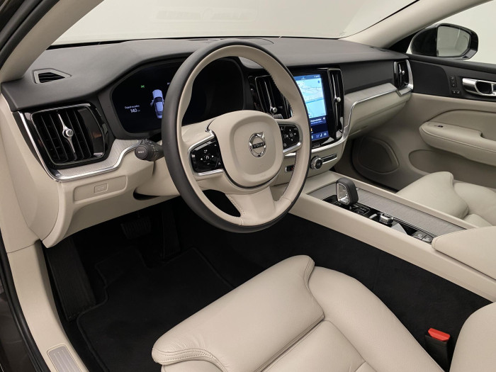 Volvo S60 B5 AWD DARK PLUS AUT CZ