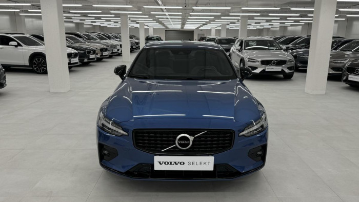 Volvo S60 B5 AWD R-DESIGN AUT 1.maj. CZ