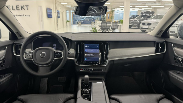 Volvo V90 CROSS COUNTRY B4 AWD REZERVACE