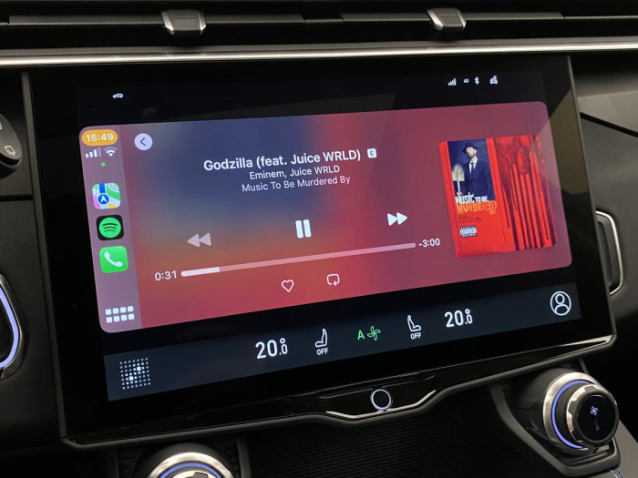 Lynk & Co 01 PHEV DCT AUT 1.maj. REZERVACE