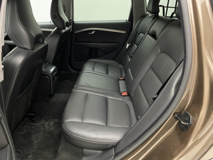 Volvo XC70 D5 AWD SUMMUM AUT CZ 2.4 d Summum