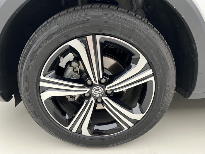 MG ZS 1.5 ESSENTIAL PLUS CZ 1.maj.