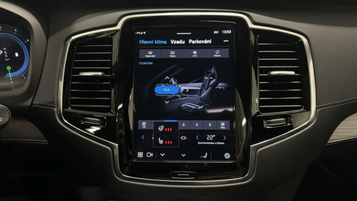 Volvo XC90 B5 AWD ULTIMATE DARK REZERVACE