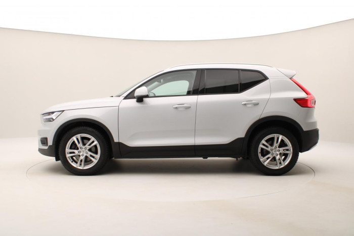 Volvo XC40 D3 AWD MOMENTUM REZERVACE 2.0 d Momentum