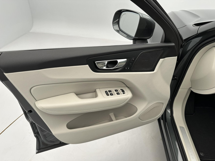 Volvo XC60 B5 AWD AUT BRIGHT PLUS