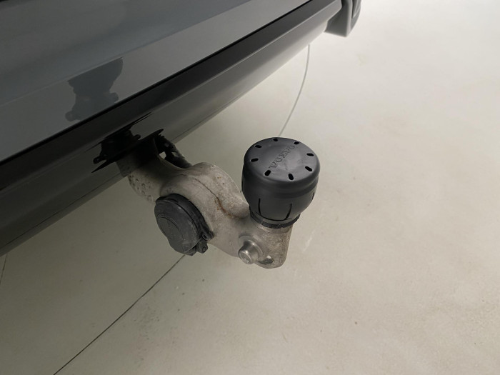 Volvo XC60 B4 AWD DARK PLUS AUT