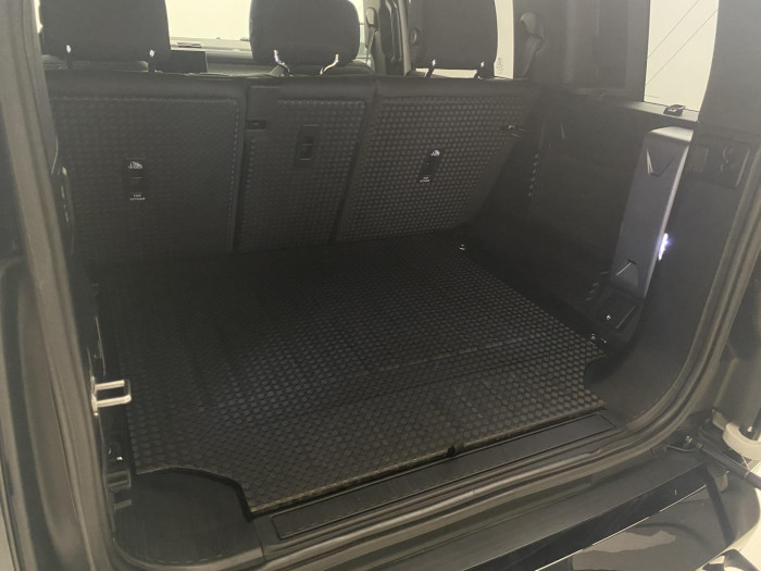 Land Rover Defender 110 D250 SE AWD AUT CZ 3.0 d SE