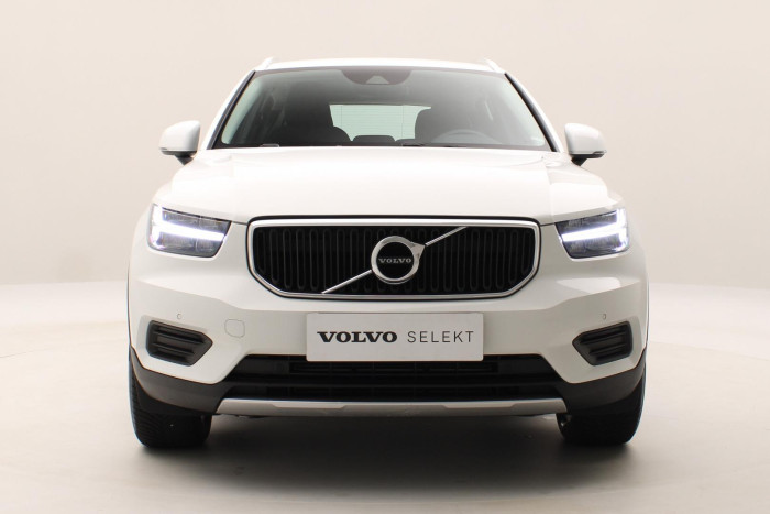 Volvo XC40 T3 MOMENTUM AUT CZ REZERVACE 1.5 Momentum