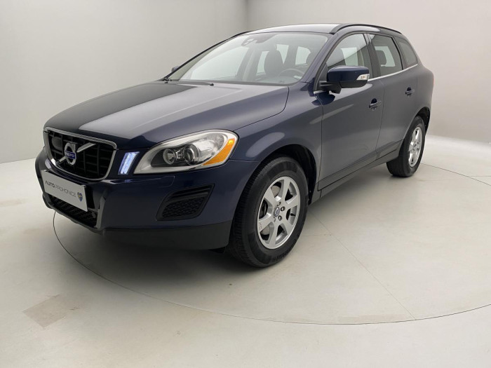 Volvo XC60 D5 AWD MOMENTUM REZERVACE 2.4 d Momentum