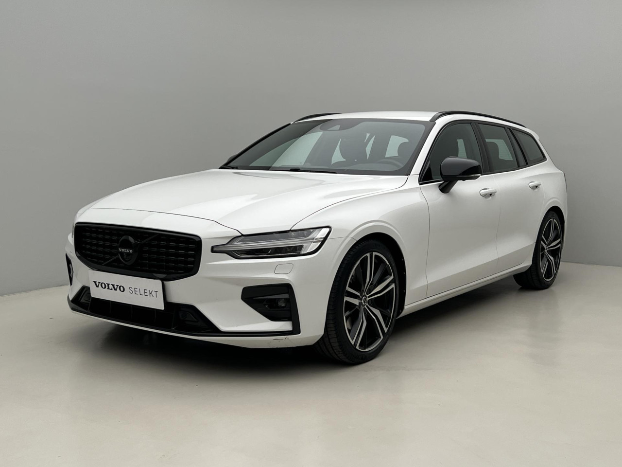 Volvo V60 B3 R-DESIGN AUT 1.maj.